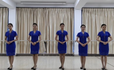 第十屆“空乘之星”專業(yè)技能大賽正式開賽 禮儀服務(wù)展現(xiàn)職業(yè)風(fēng)采