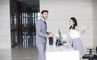 接待客戶的“道”與“度” 禮儀服務的黃金法則與不可觸碰的底線